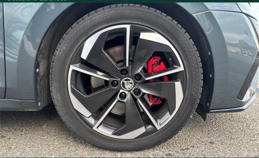 SKODA OCTAVIA COMBI 2.0 TSI 245 CH DSG7 RS