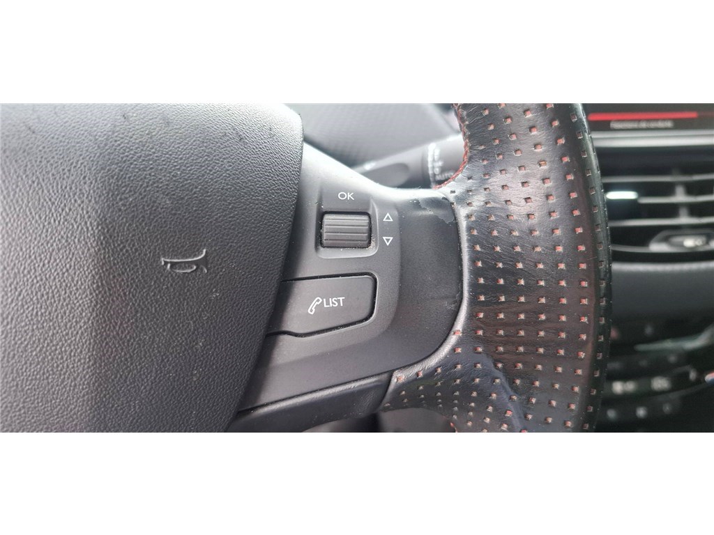 PEUGEOT 2008 1.6 BLUEHDI 120CH S&S BVM6 GT Line