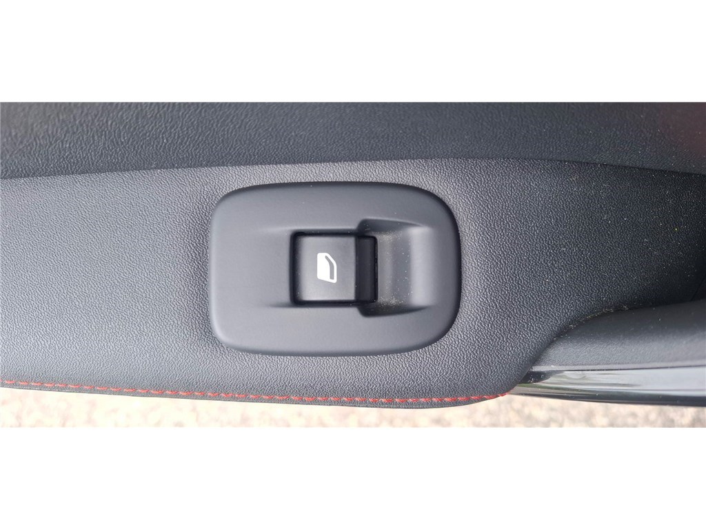 PEUGEOT 2008 1.6 BLUEHDI 120CH S&S BVM6 GT Line