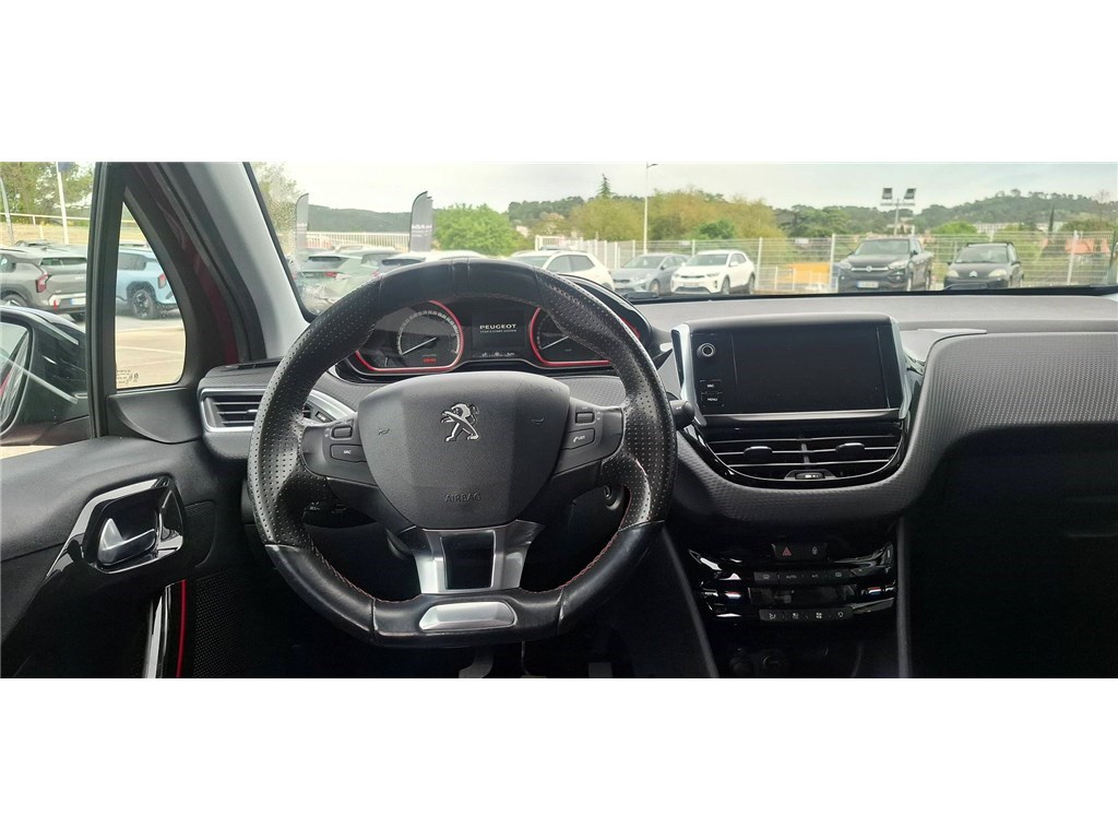 PEUGEOT 2008 1.6 BLUEHDI 120CH S&S BVM6 GT Line