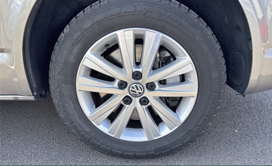VOLKSWAGEN MULTIVAN 2.0 TDI 150 DSG7 Carat Court