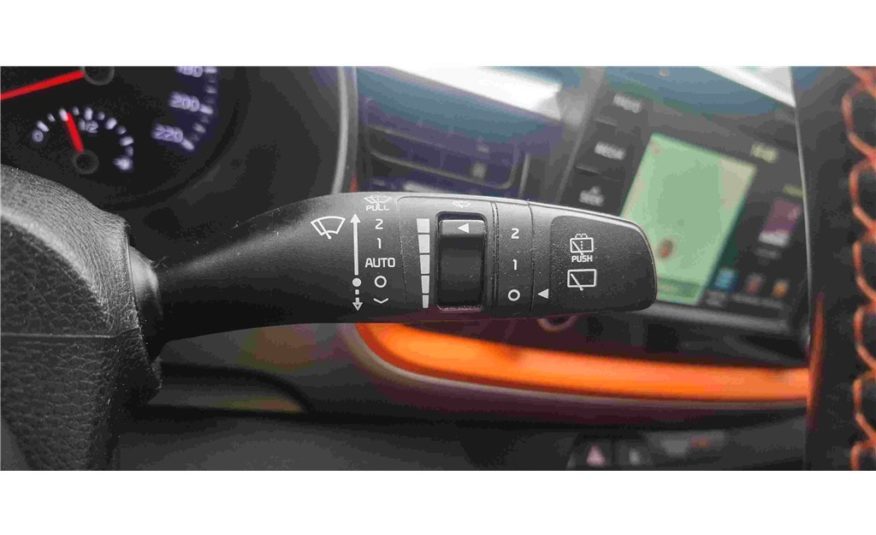 KIA STONIC 1.0 T-GDI 120 CH Launch Edition