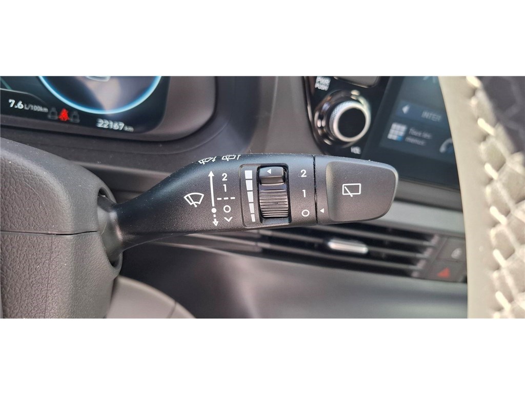 HYUNDAI BAYON 1.0 T-GDI 100 DCT-7 HYBRID 48V BUSINESS