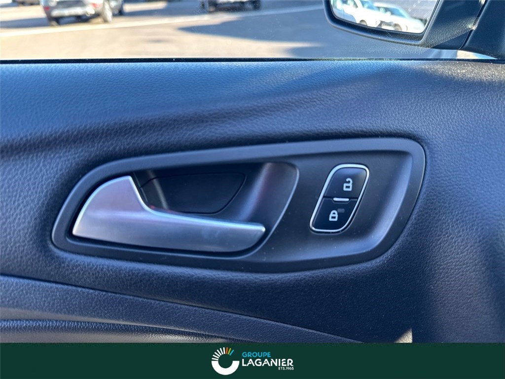 FORD KUGA 1.5 TDCI 120 S&S 4X2 BVM6 Titanium