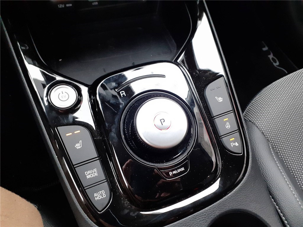 KIA SOUL ELECTRIQUE 204 CH Lounge