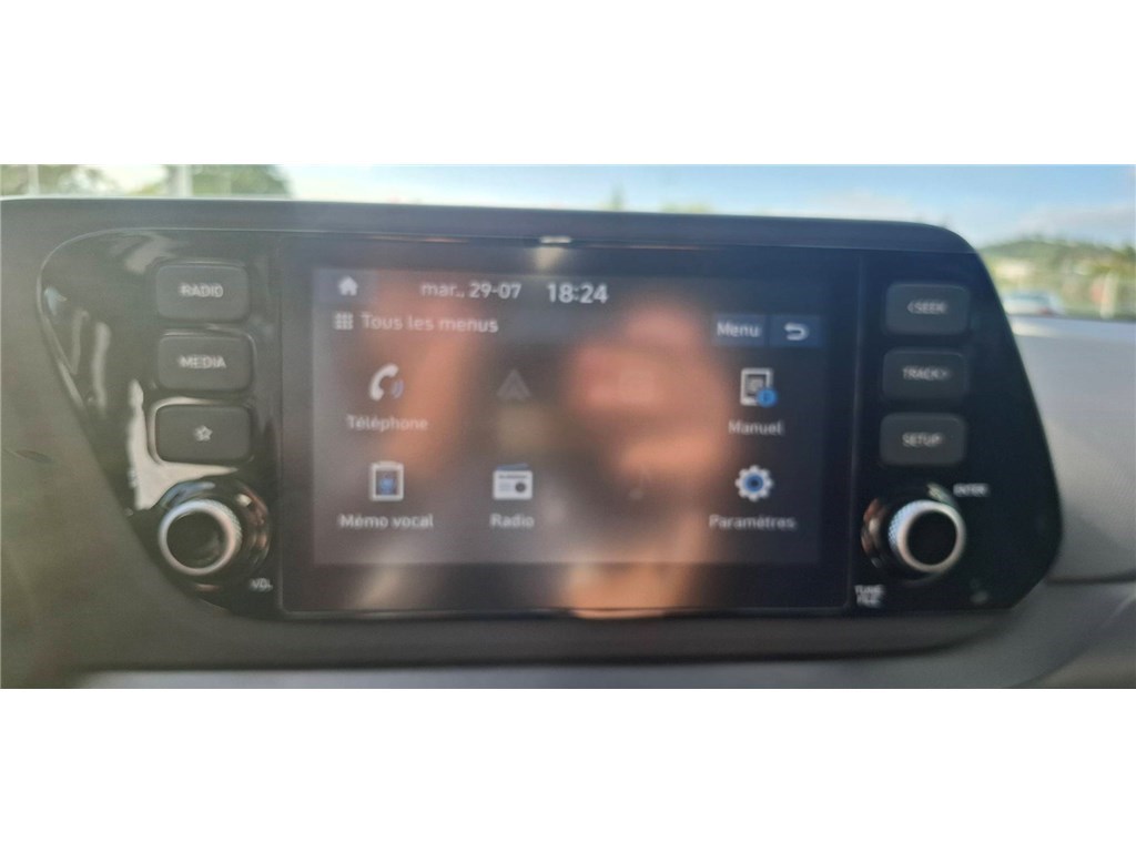 HYUNDAI BAYON 1.0 T-GDI 100 DCT-7 HYBRID 48V BUSINESS