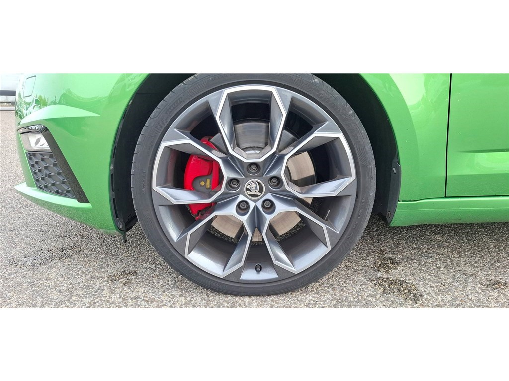 SKODA OCTAVIA COMBI 2.0 TSI 230 CH DSG6 RS