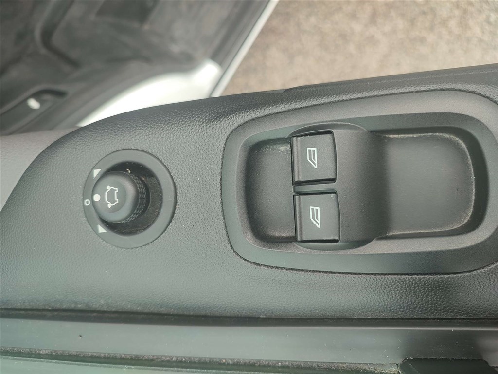 FORD TRANSIT CUSTOM FOURGON 300 L1H1 2.0 ECOBLUE 130 TREND BUSINESS