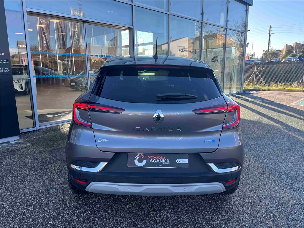 RENAULT CAPTUR E-TECH 145 – 21 Intens