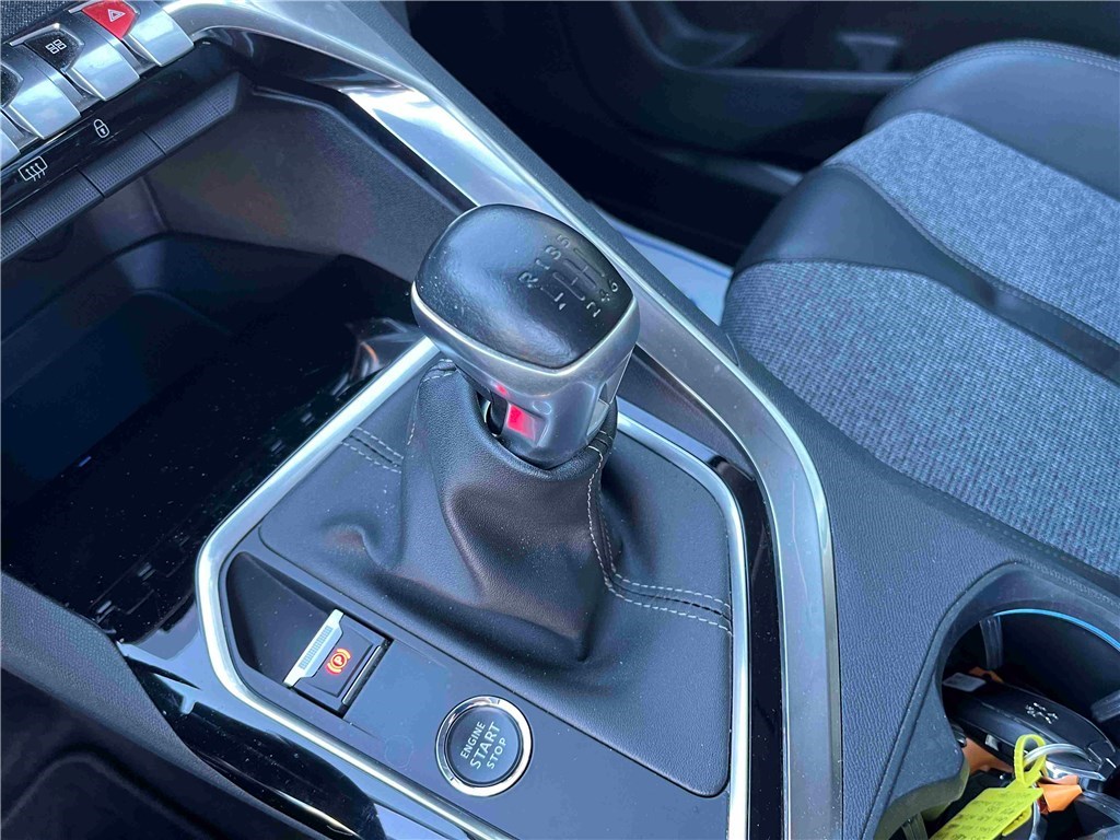 PEUGEOT 3008 BLUEHDI 130CH S&S BVM6 Allure