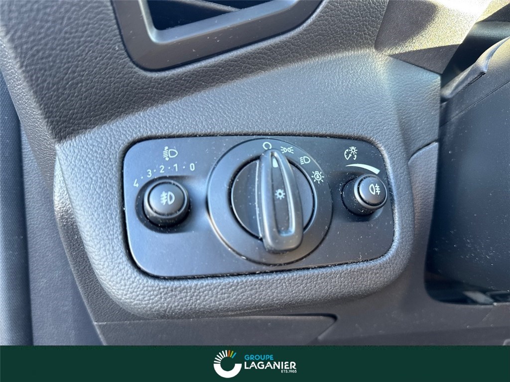 FORD KUGA 1.5 TDCI 120 S&S 4X2 BVM6 Titanium