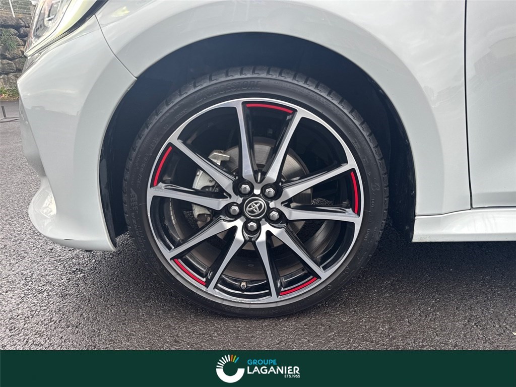 TOYOTA YARIS HYBRIDE 116H GR Sport