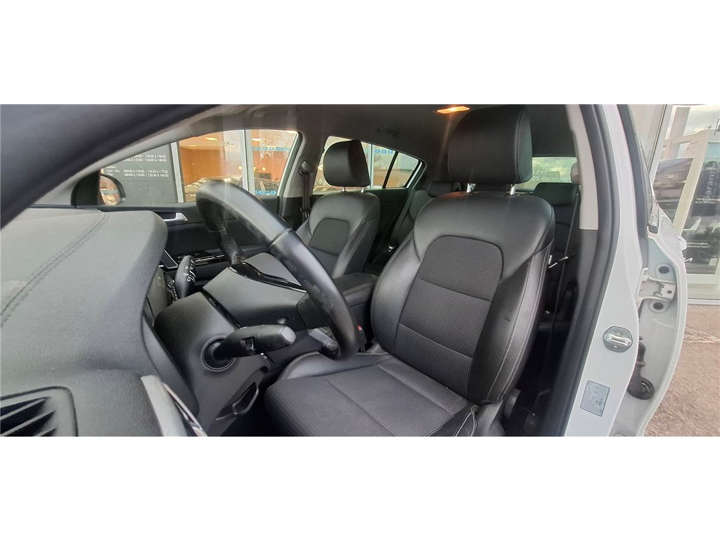 KIA SPORTAGE 1.6 CRDI 136CH MHEV ISG DCT7 4X2 Black Edition