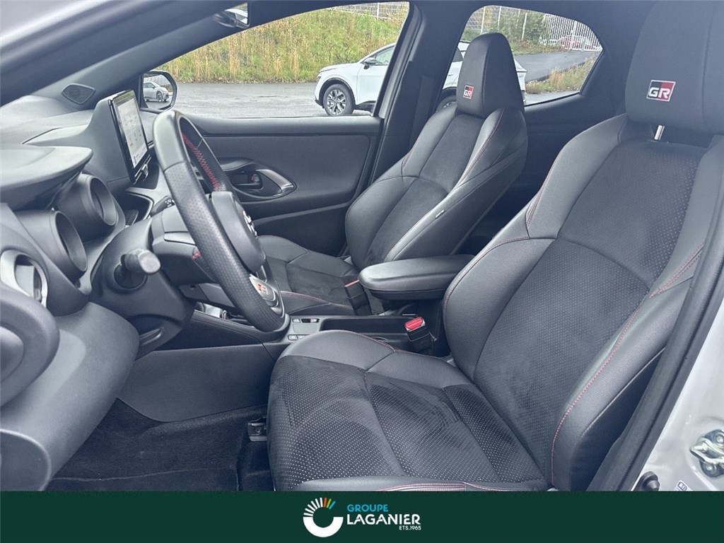 TOYOTA YARIS HYBRIDE 116H GR Sport