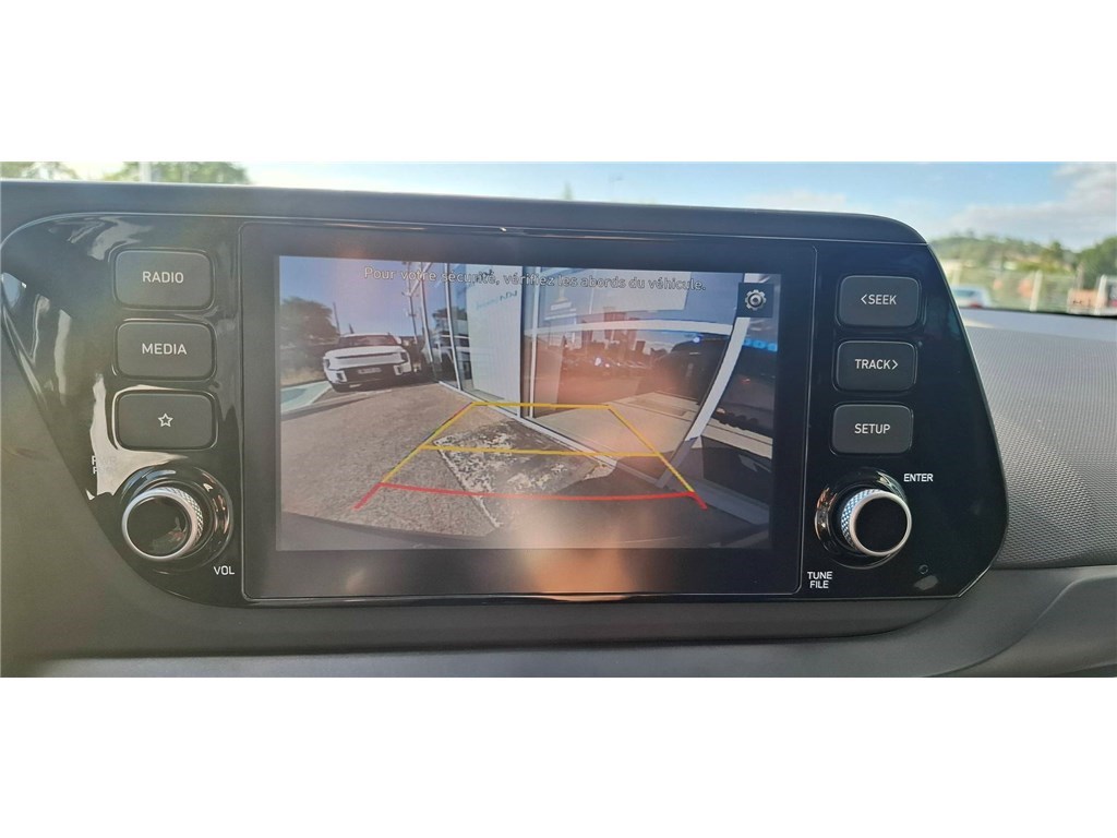 HYUNDAI BAYON 1.0 T-GDI 100 DCT-7 HYBRID 48V BUSINESS