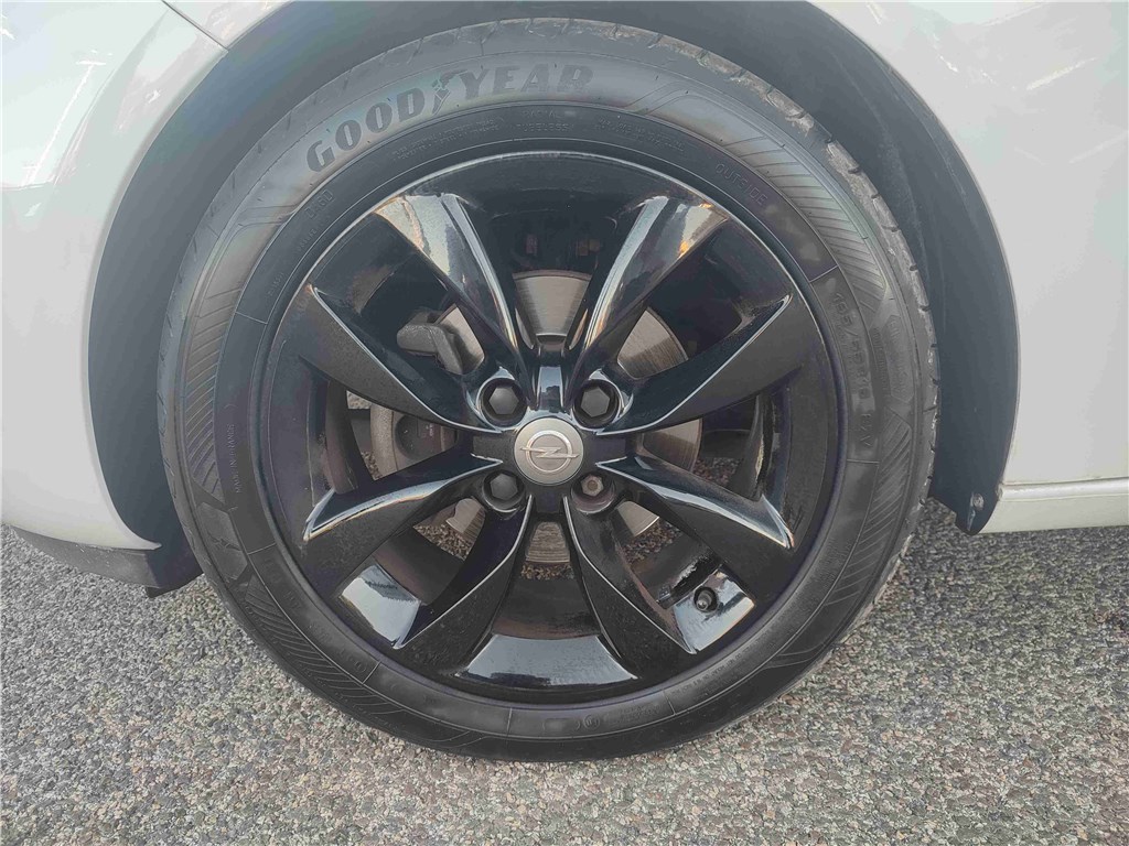 OPEL ADAM 1.4 TWINPORT 87 CH S/S Unlimited