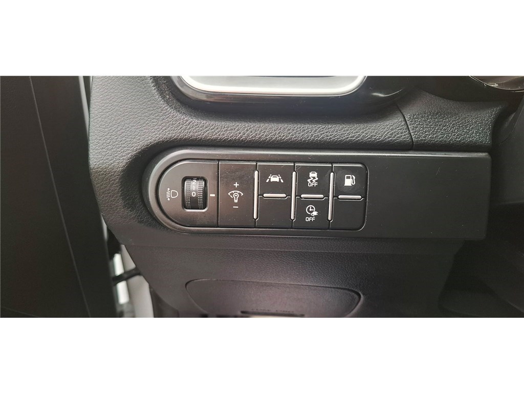 KIA XCEED 1.6 GDI HYBRIDE RECHARGEABLE 141CH DCT6 Black & White Edition