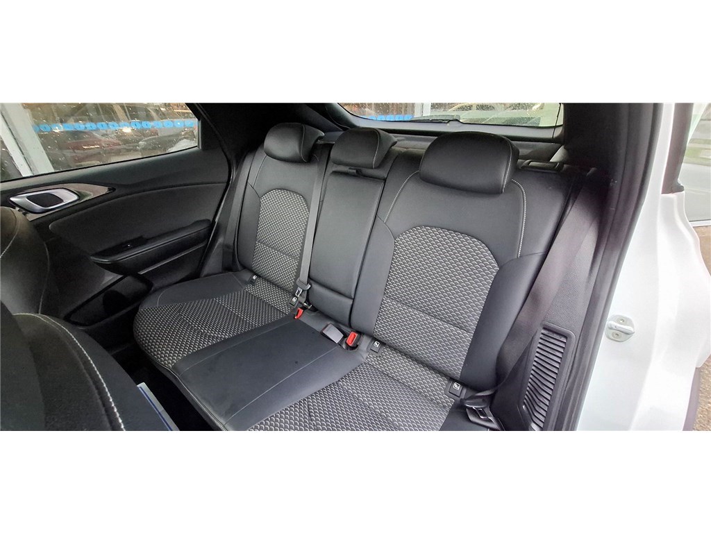 KIA XCEED 1.6 GDI HYBRIDE RECHARGEABLE 141CH DCT6 Black & White Edition