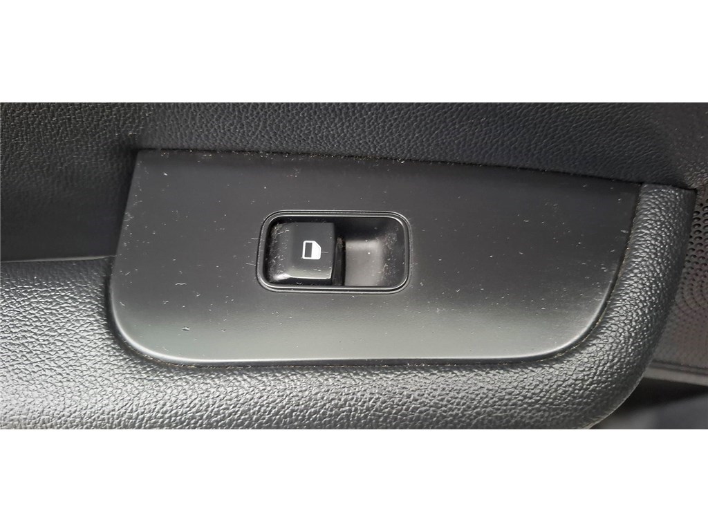 KIA XCEED 1.6 GDI HYBRIDE RECHARGEABLE 141CH DCT6 Black & White Edition