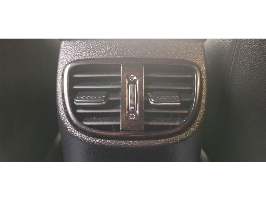 KIA XCEED 1.6 GDI HYBRIDE RECHARGEABLE 141CH DCT6 Black & White Edition