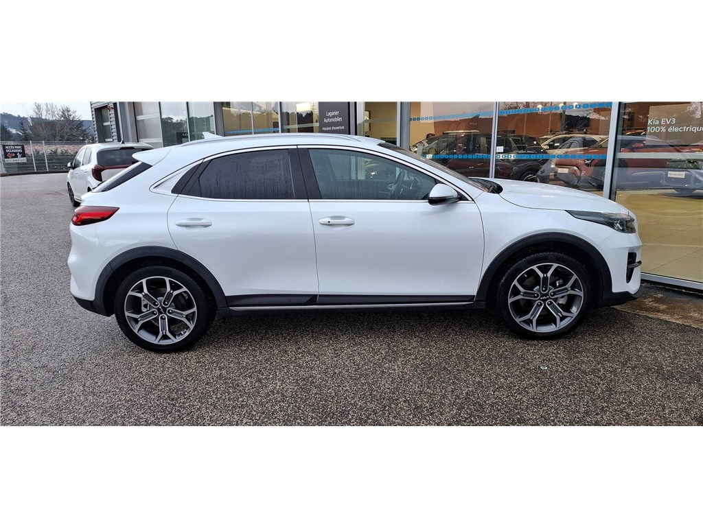 KIA XCEED 1.6 GDI HYBRIDE RECHARGEABLE 141CH DCT6 Black & White Edition