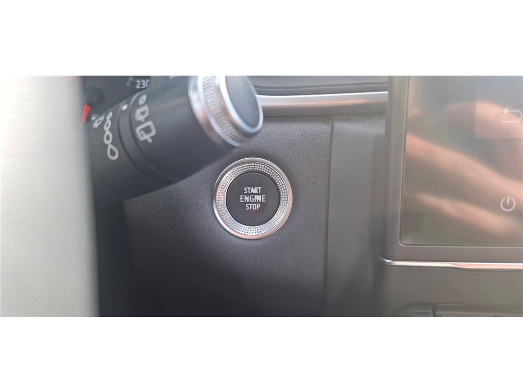 RENAULT CAPTUR TCE 90 – 21 Business