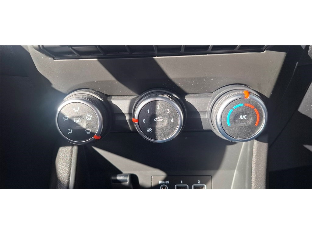 RENAULT CAPTUR TCE 90 – 21 Business