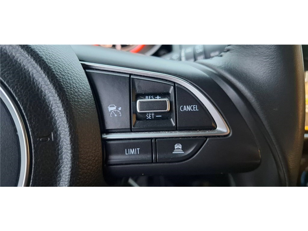 SUZUKI SWIFT 1.2 DUALJET HYBRID AUTO (CVT) Privilège