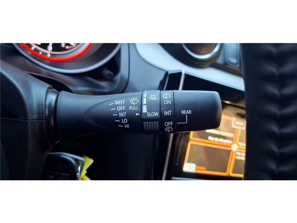 SUZUKI SWIFT 1.2 DUALJET HYBRID AUTO (CVT) Privilège