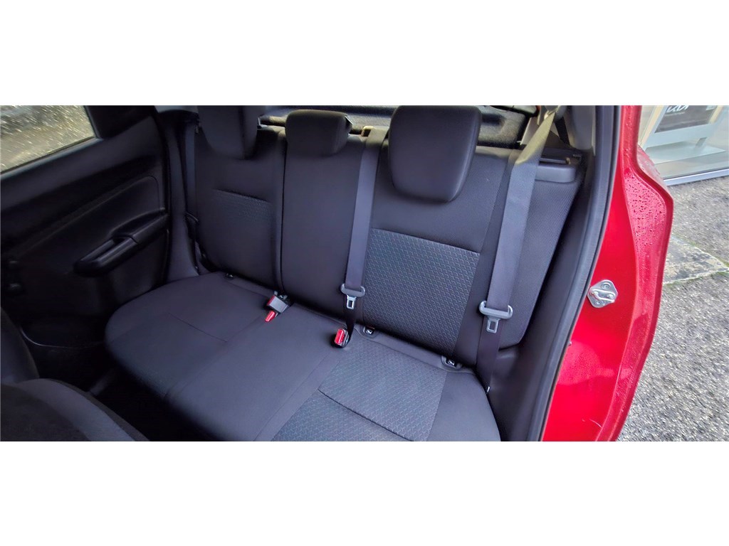 SUZUKI SWIFT 1.2 DUALJET HYBRID AUTO (CVT) Privilège