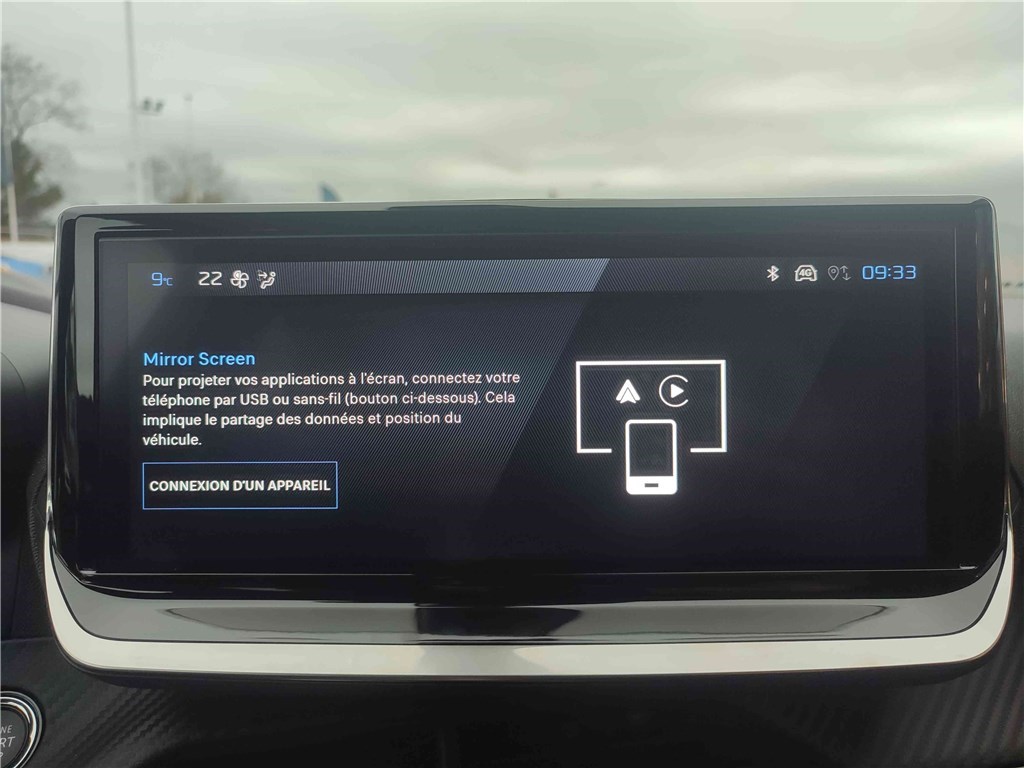 PEUGEOT 2008 HYBRID 145 E-DCS6 Allure