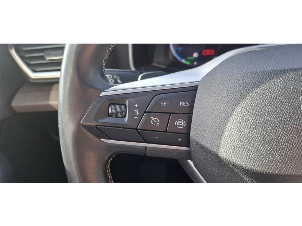 SEAT LEON E-HYBRID 204 CH DSG6 Xcellence