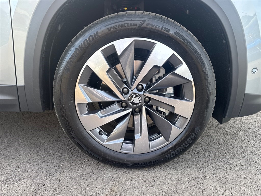 SKODA KODIAQ 2.0 TDI 150 CH SCR DSG7 7PL Plus Suite Noir