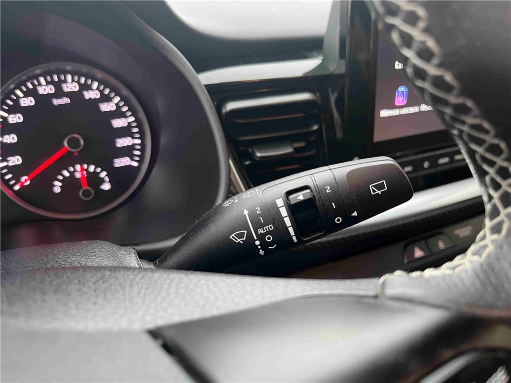 KIA STONIC 1.0 T-GDI 120 CH MHEV DCT7 GT Line