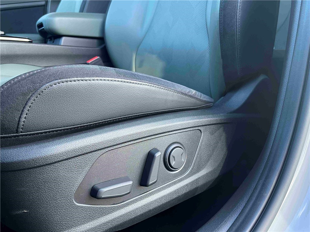 KIA SPORTAGE 1.6 T-GDI 210CH ISG HYBRIDE BVA6 4X2 30 Years