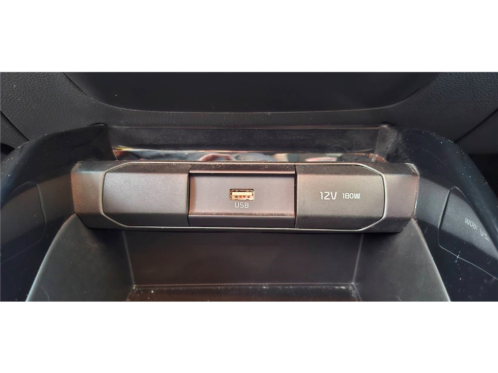 KIA STONIC 1.0 T-GDI 100 CH MHEV IBVM6 Launch Edition