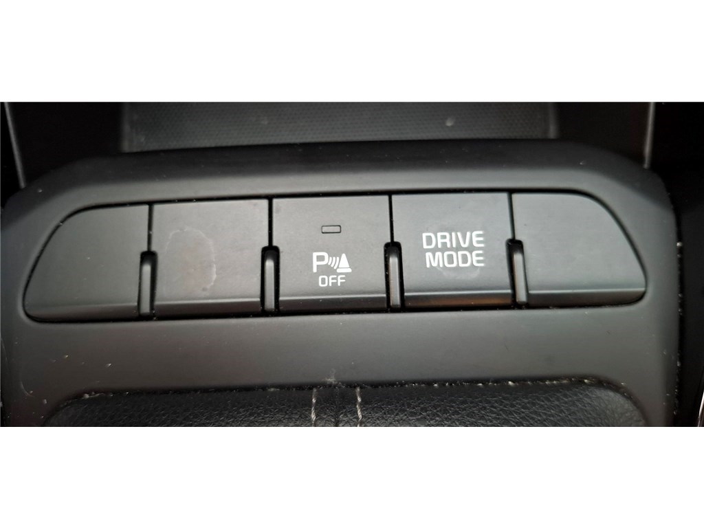 KIA STONIC 1.0 T-GDI 100 CH MHEV IBVM6 Launch Edition