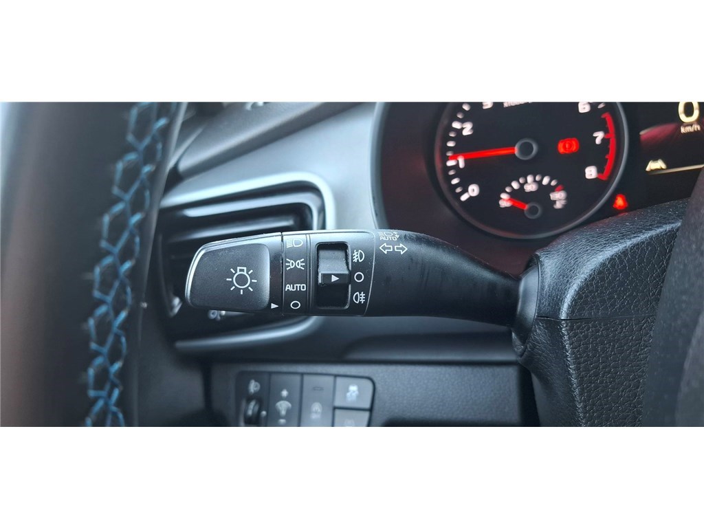 KIA STONIC 1.0 T-GDI 100 CH ISG BVM6 Blue Edition