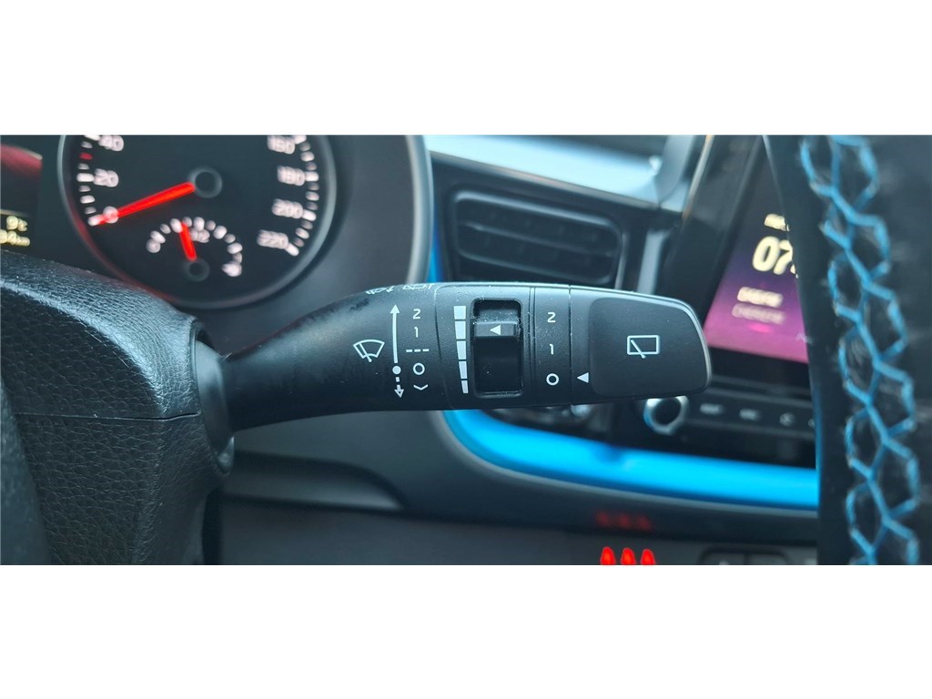 KIA STONIC 1.0 T-GDI 100 CH ISG BVM6 Blue Edition