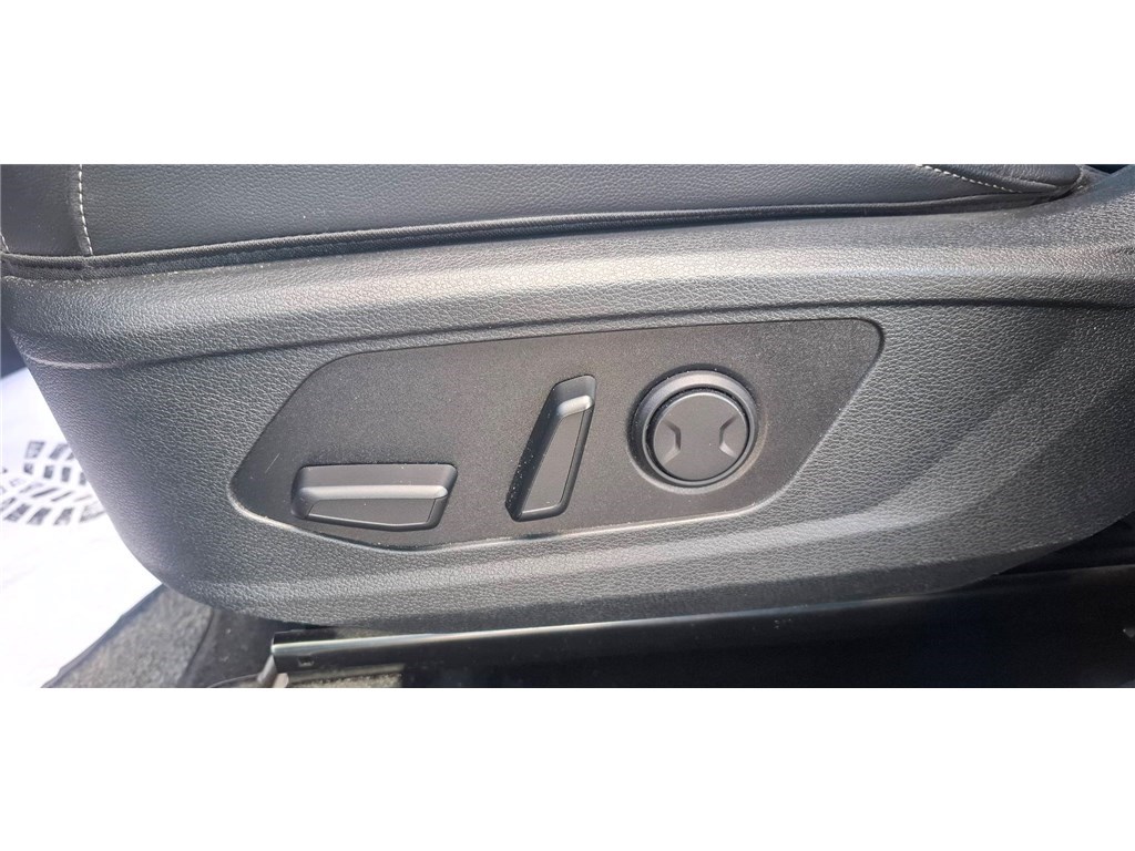 KIA SPORTAGE VP 1.6 T-GDI 230CH ISG HYBRIDE BVA6 4X2 Design