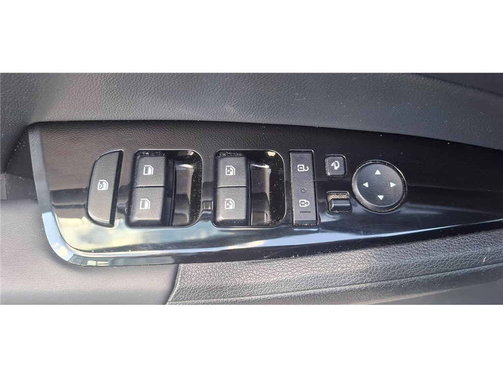 KIA SPORTAGE VP 1.6 T-GDI 230CH ISG HYBRIDE BVA6 4X2 Design