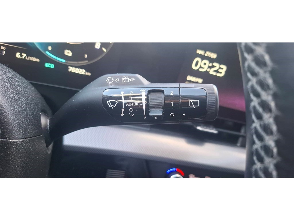 KIA SPORTAGE VP 1.6 T-GDI 230CH ISG HYBRIDE BVA6 4X2 Design