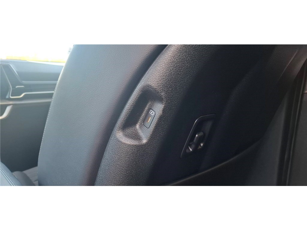 KIA SPORTAGE VP 1.6 T-GDI 230CH ISG HYBRIDE BVA6 4X2 Design