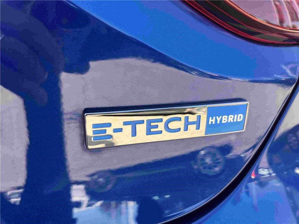 RENAULT CLIO V E-TECH 140 – 21N Intens