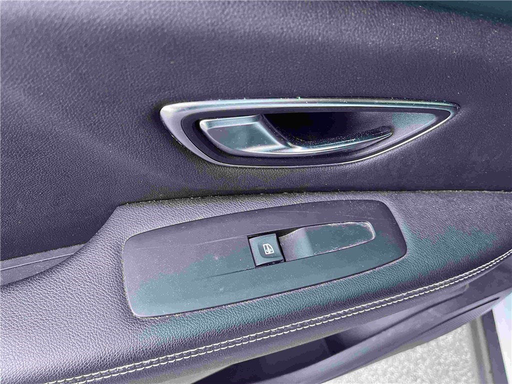 RENAULT SCENIC IV 1.3 TCE 115 ENERGY Zen