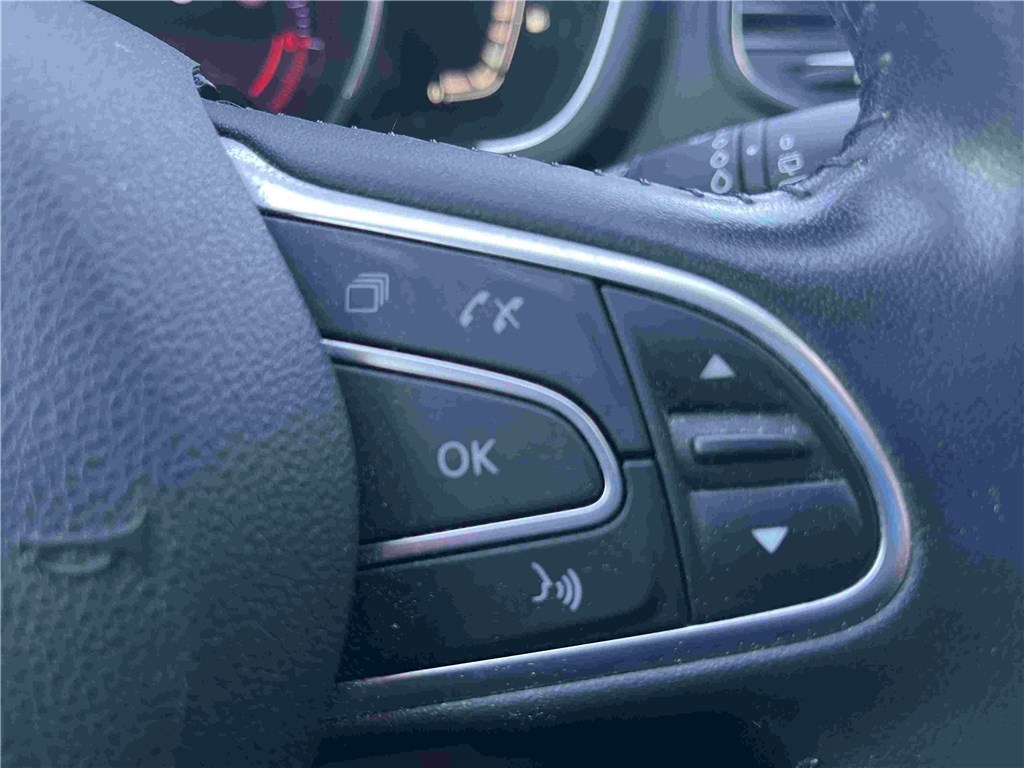 RENAULT SCENIC IV 1.3 TCE 115 ENERGY Zen