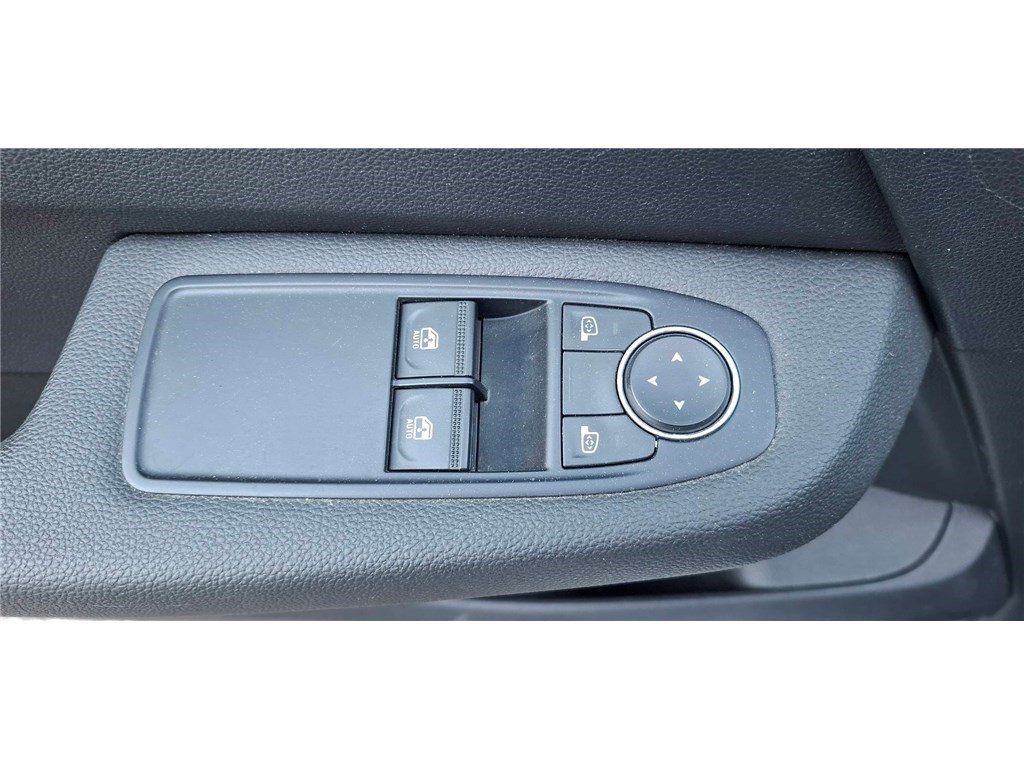 RENAULT CLIO V TCE 90 – 21 Zen