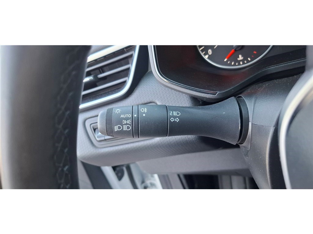 RENAULT CLIO V TCE 90 – 21 Zen