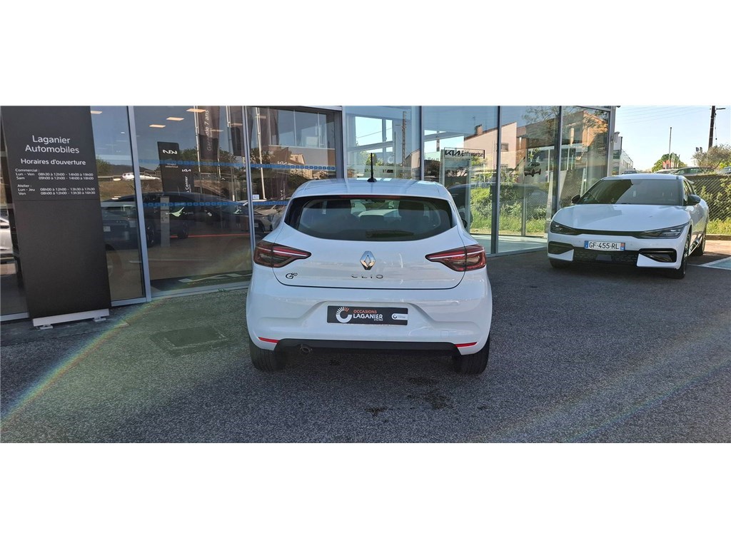 RENAULT CLIO V TCE 90 – 21 Zen