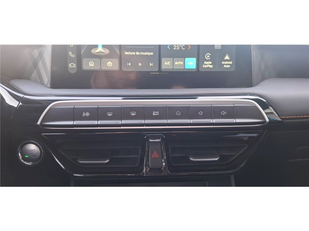 MG MG3 1.5 L HYBRID+ 195 CH Luxury